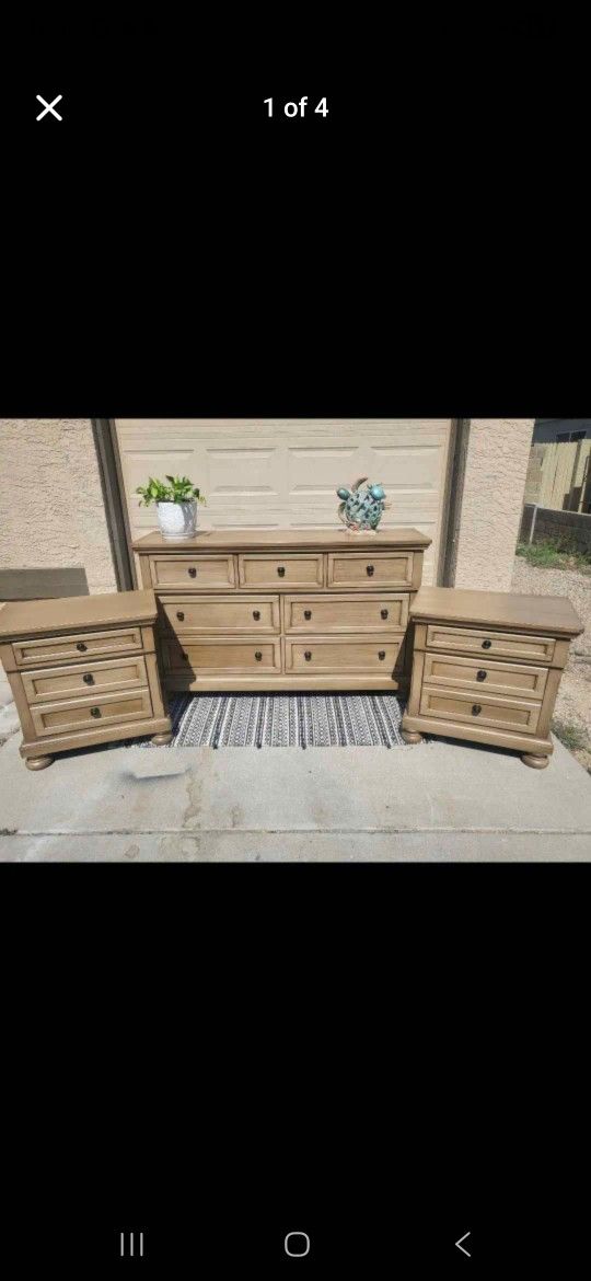 Bedroom Dresser Set