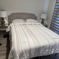 Queen Bed