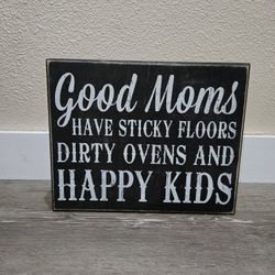 Good Mom's Wall Decor 10" x 8"