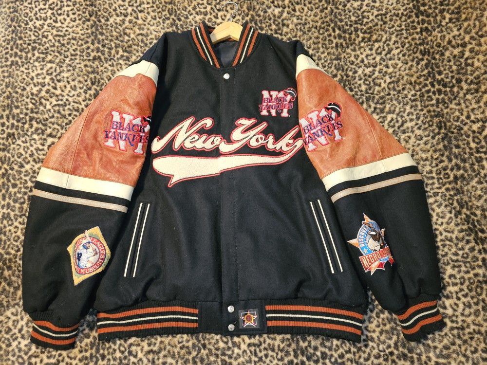 New York  Black Yankees Reversible Bomber Jacket