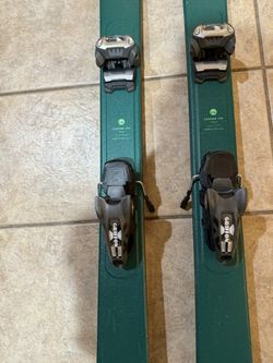 DPS Top Of The Line Snow Skis!