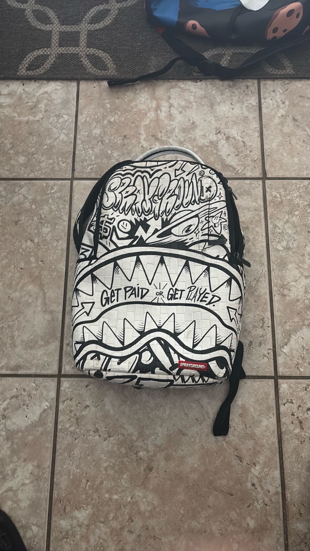 White shark sprayground