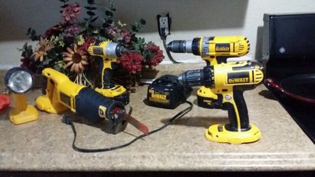 Dewalt set