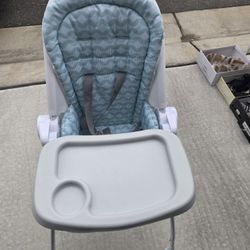 Highchair- Like New