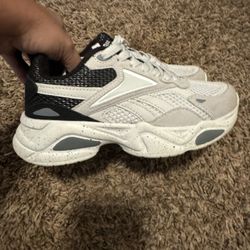 Kids Reebok Size 1 $20
