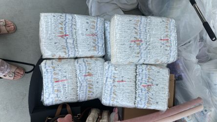 Large pack of Huggies diapers size 1