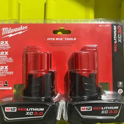 💦 Milwaukee M12 3.0 Ah Batteries -2 Pack 💦