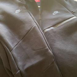 Large Black Nike Tech Suit 