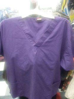 Dickies scrub top (2X)