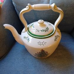 Large Spode Christmas Tree Kettle 