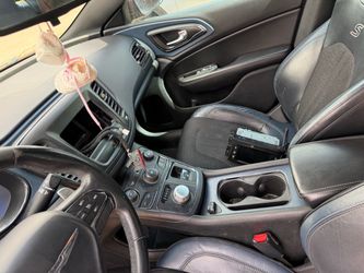 2015 Chrysler 200s