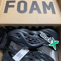 Foam Runner 10 Us W Box Stock Verify I’m Willing To Ship Then It Anyone For The Low 