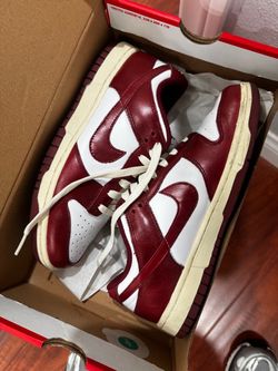 Nike Dunk Low Vintage Team Red