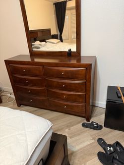 Bedroom set