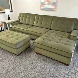 I’m Jon Green, Wayne’s Home Sales Representative🌟 Olive Green Sectional Couch Set 🌟 Fast Delivery 