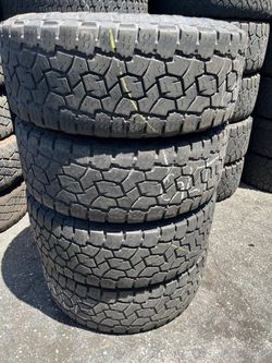 Vendo 35/12.50/R18 las 4 llantas toyo por $200