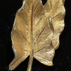 Double Leaf Brooch vintage BSK Brushed Gold Tone 