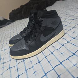 Jordan 1 Shadow
