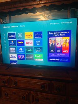 43 in Hisense Roku Tv Need sold ASAP MOVING