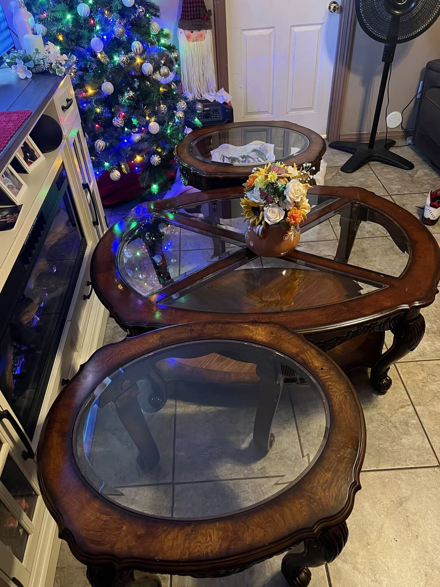 Coffee Table With Two Matching Side Tables