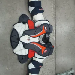 Used Vaughn 7500 Senior Hockey Goalie Chest Protector Size Medium