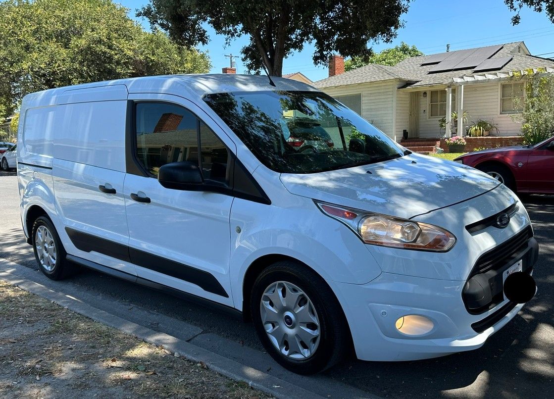 2018 Ford Transit Connect XLT , 39K Miles, Only 1 Owner, Clean Title