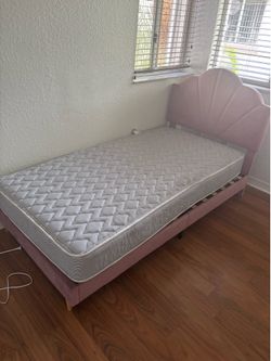 Twin Bed & Mattress