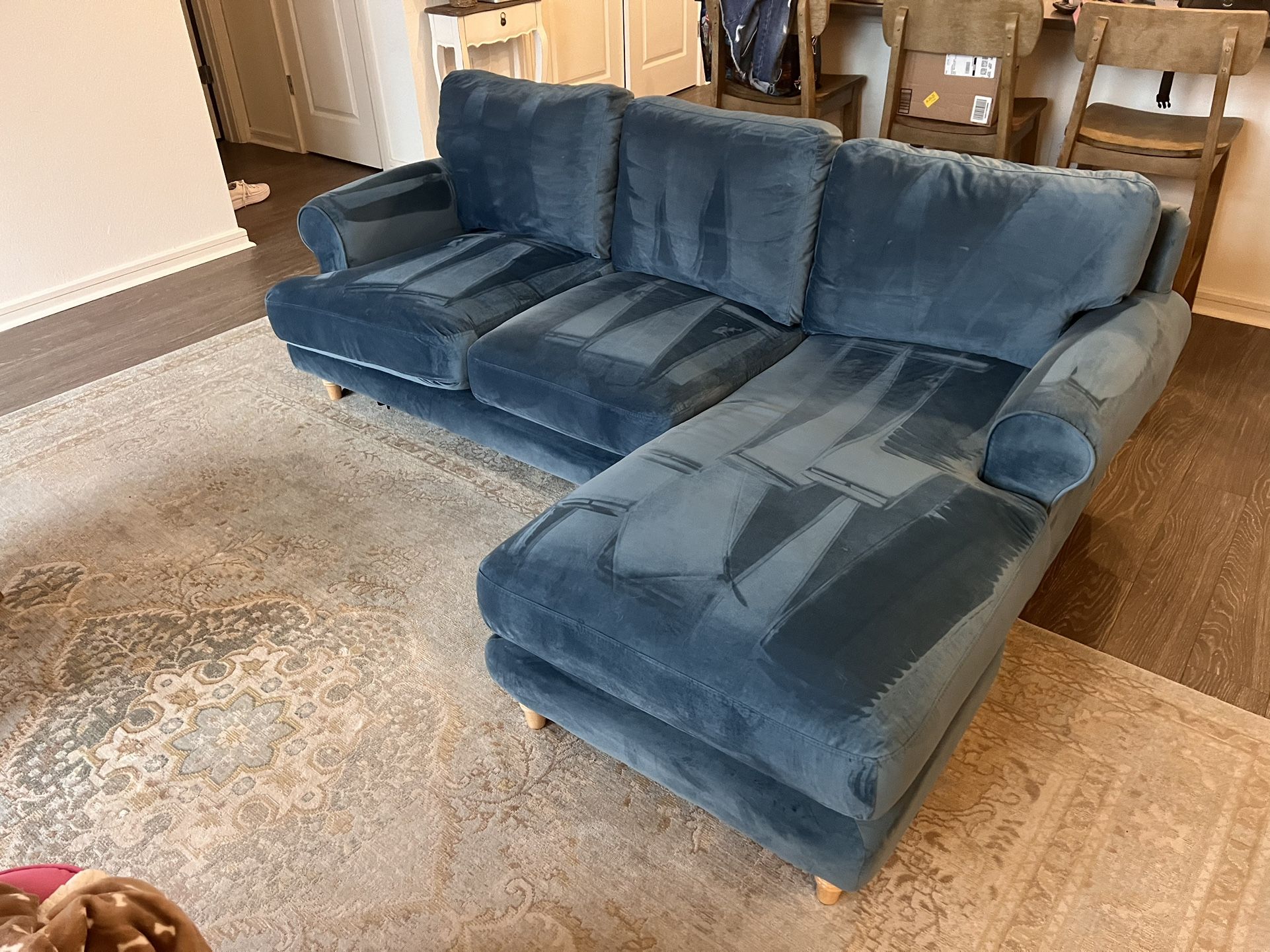 Rachel Ashwell Shabby Chic Sofa