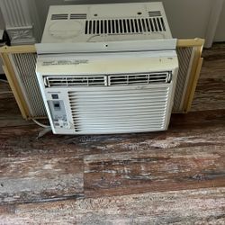 Frigidaire AC Window Unit 