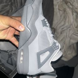 Jordan 4 