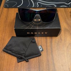 Oakley Turbine