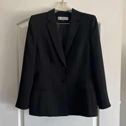 Women’s Pun Stripped Suit Jacket 