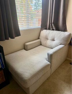 Chaise lounge
