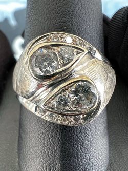 14k white gold diamond fashion ring