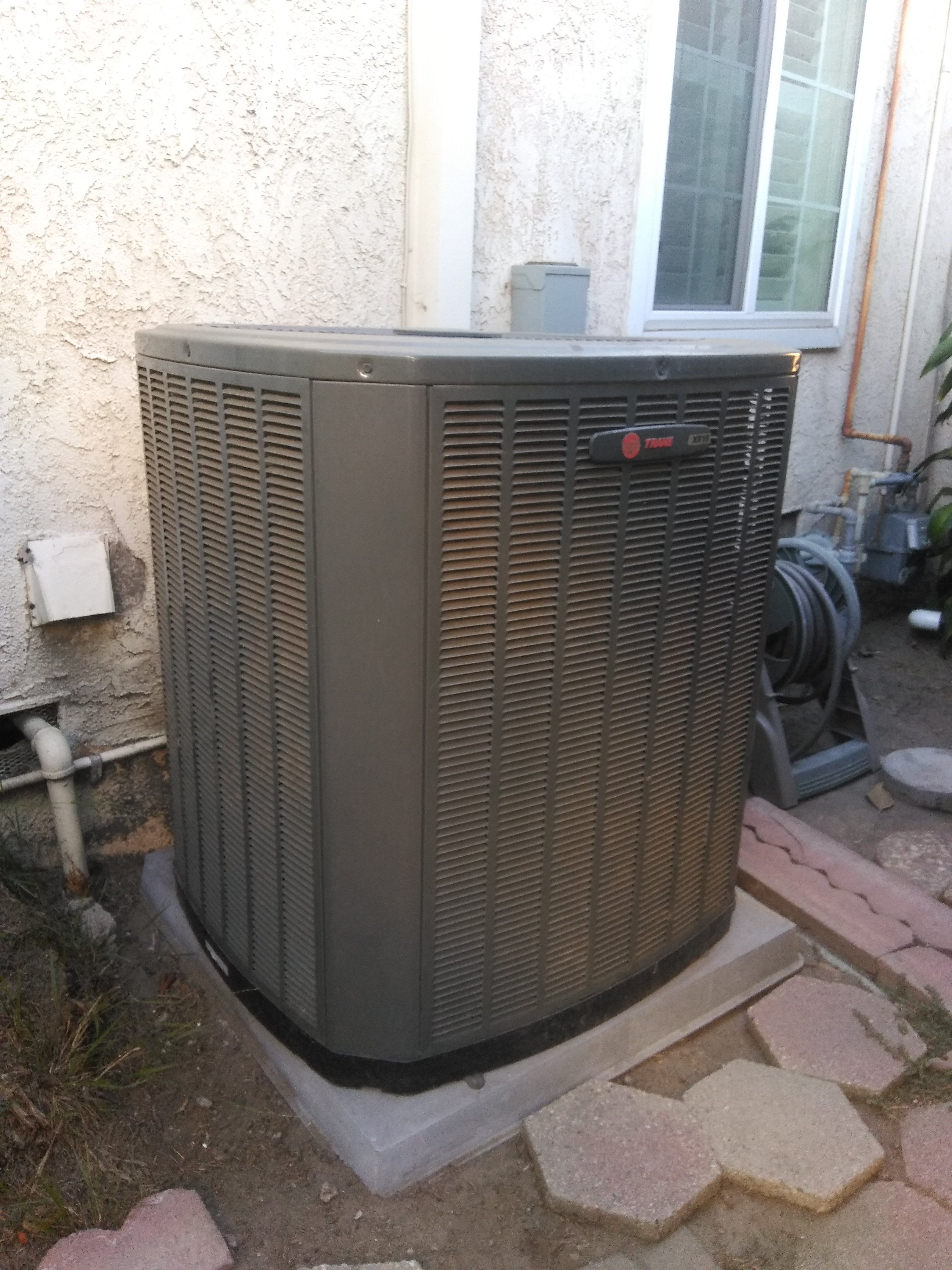 Trane XR 15 Air Conditioner Unit