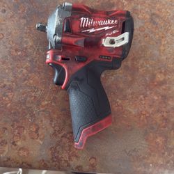 Milwaukee M12 FUEL 3/8" Stubby Impact Wrench