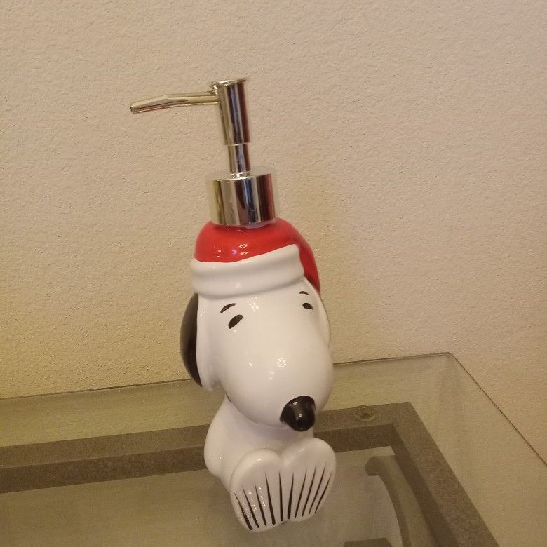 Peanuts Snoopy Christmas Soap Dispenser Pickup In Sanford