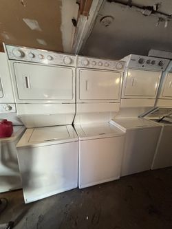 Whirlpool Laundry Units Working Good