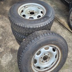 Tire Set Load E  - Hardly worn - make an offer