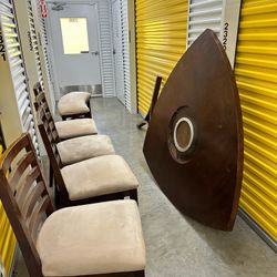 Beautiful 5-Piece Dining Set – 4 Chairs & Bench – Great Condition!