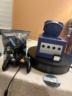 Nintendo GameCube Console Bundle with Controller
