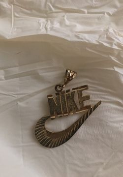 Nike 10k charm