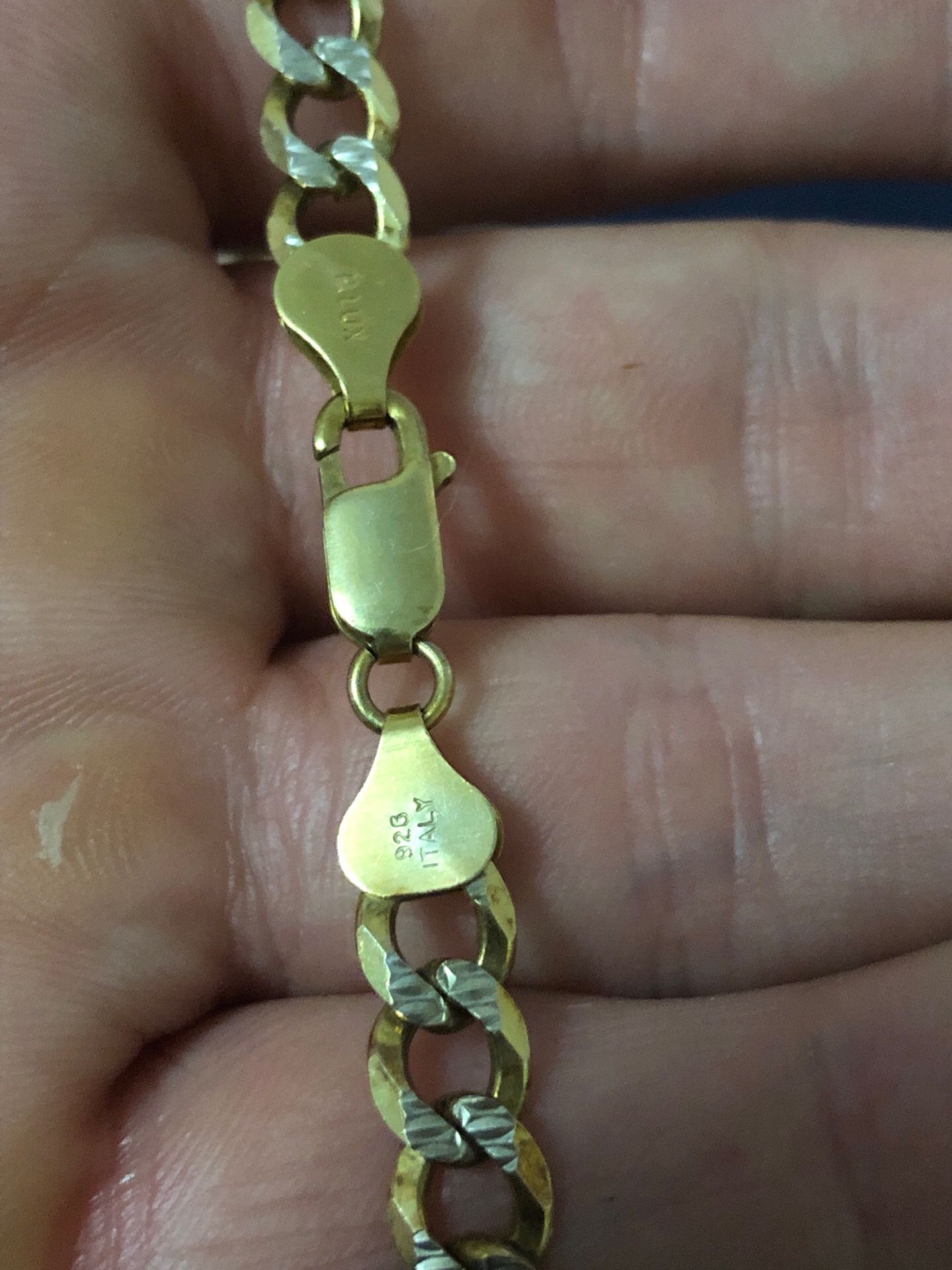 Men’s 14k gold plated diamond cut Cuban link chain