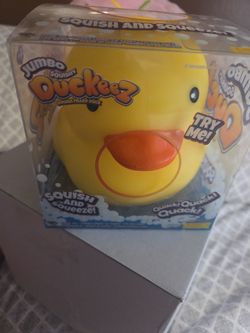Jumbo Squishy Duckeez