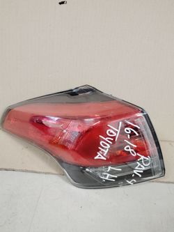 2016-2018 TOYOTA RAV4 LEFT LED TAIL LIGHT OEM