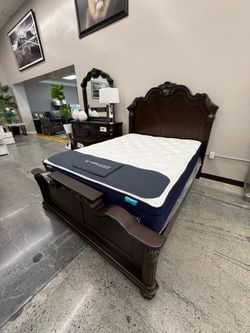 4 PC QUEEN BEDROOM SET