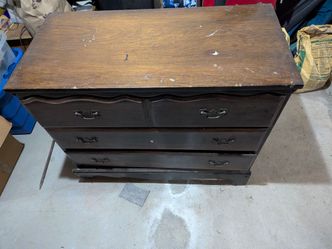 Rug, dresser, coffee table