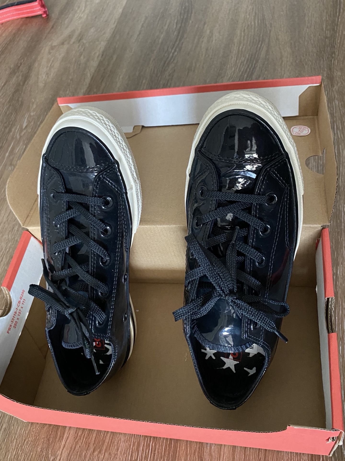 Converse leather M4 W6