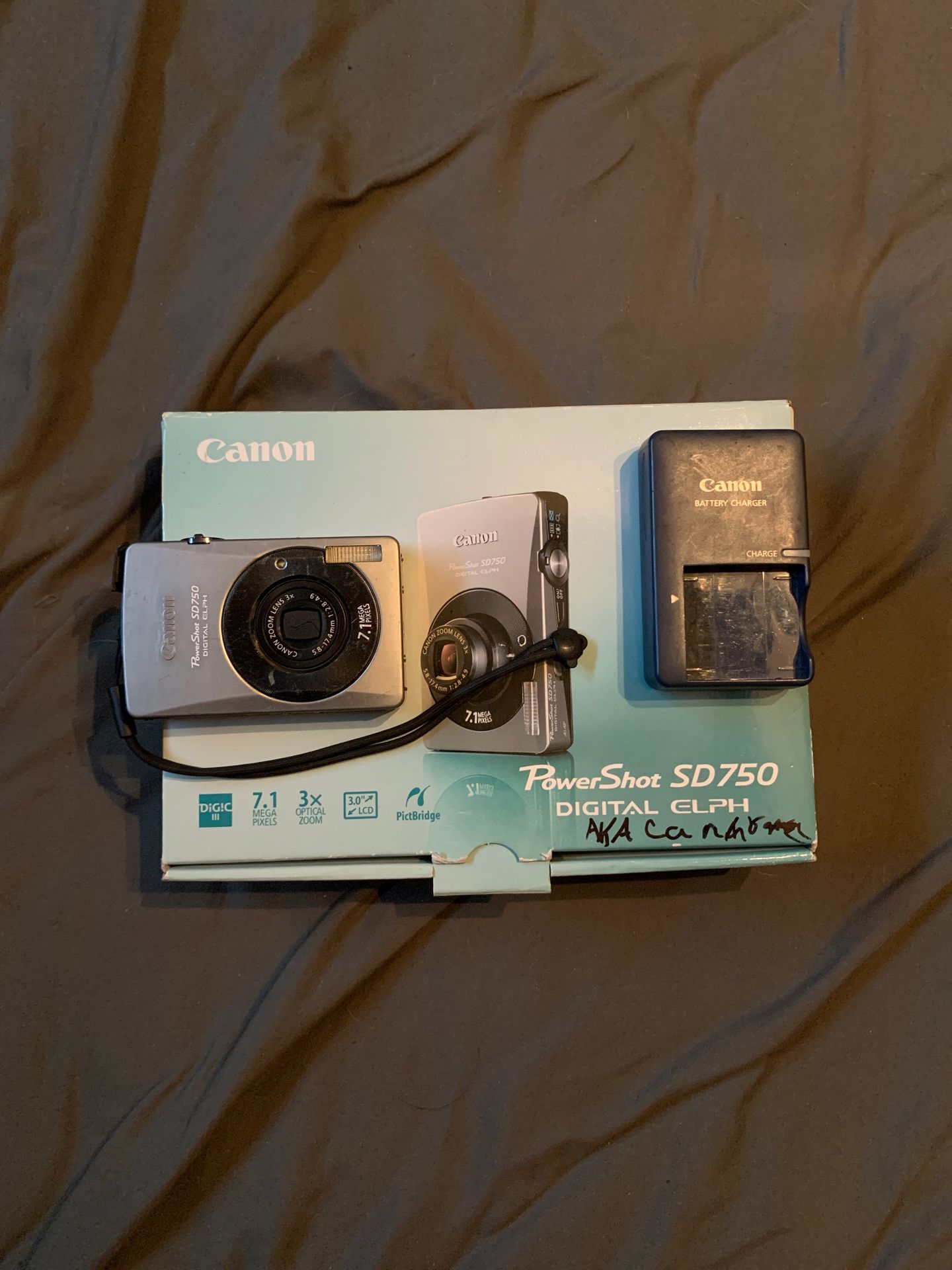 Canon Powershot SD750 Digital camera.
