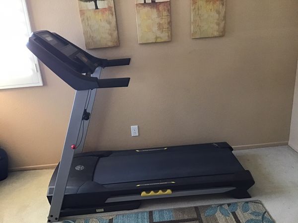 Golds Gym Trainer 420 heavy Duty treadmill for Sale in Banning, CA